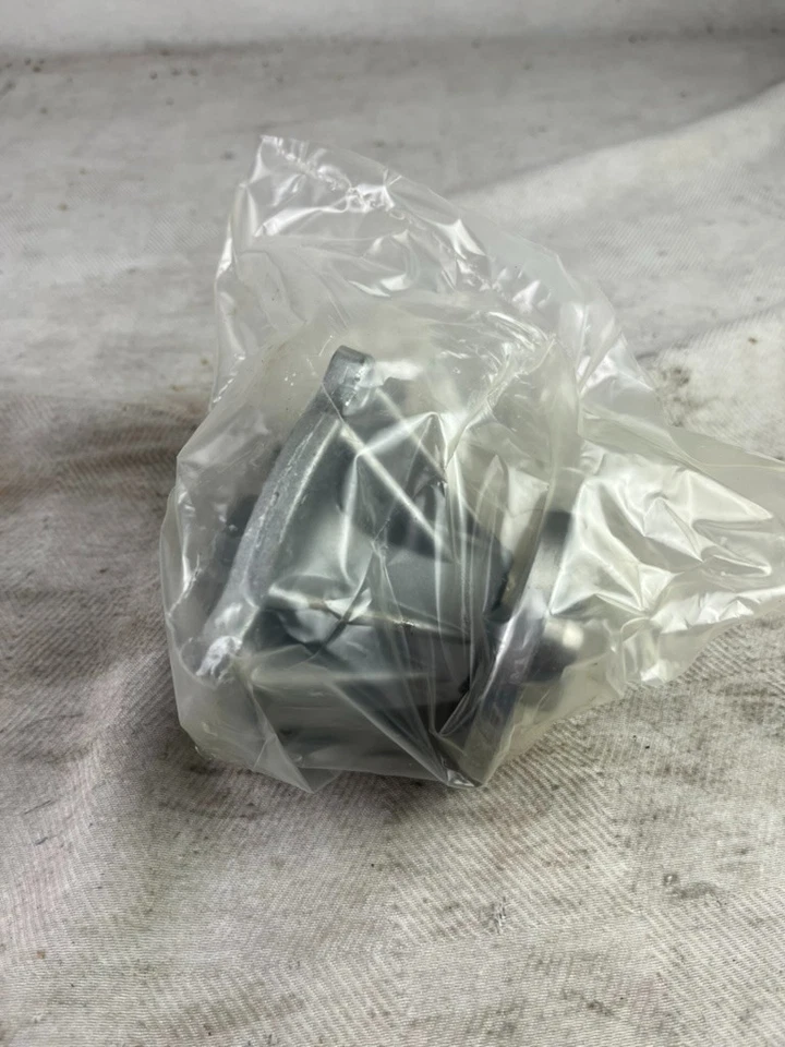 Driveworks 57-1300 Engine Water Pump fits; Nissan Frontier 1998-2004 Foto 3 de 4