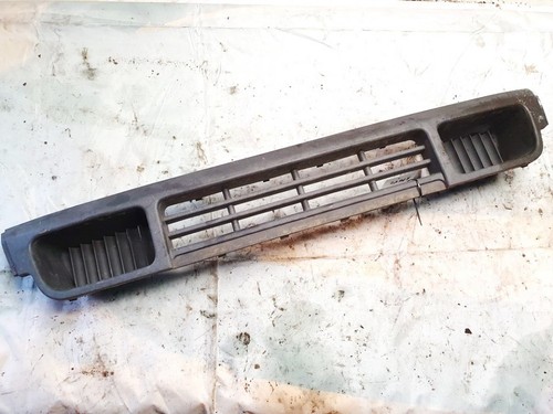 7h0807719 Stoßstangengrill vorne Mitte  Volkswagen Transporter DE1509413-82