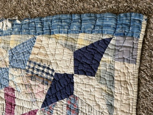 VINTAGE QUILT STAR DESIGN HAND STITCHED QUILTED 40s COTTON FEEDSACK 68x61 - Picture 4 of 15