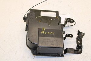 20-25 Ford Escape SEL AWD Engine Computer Control Module ECM Unit Spacer Bracket