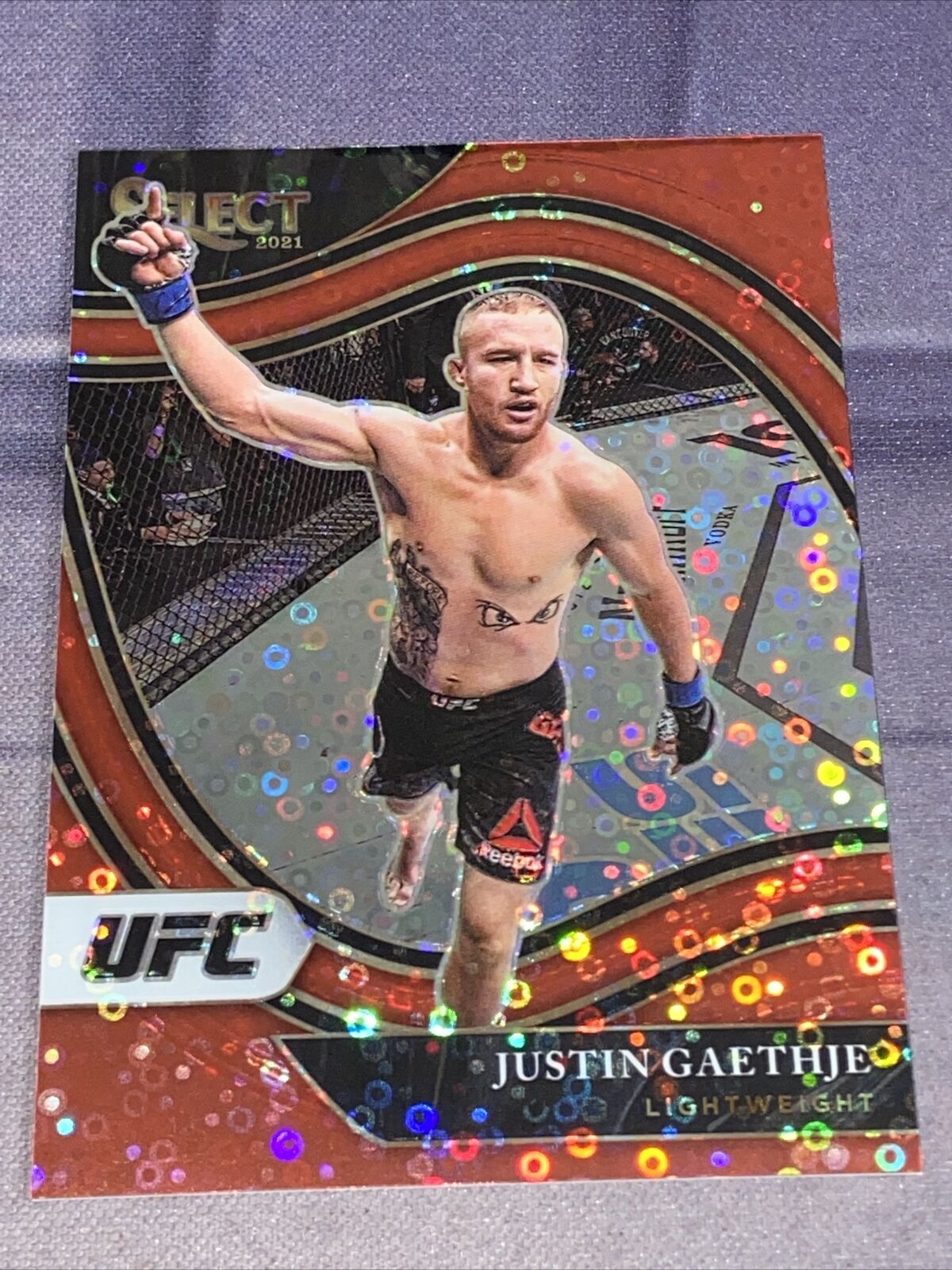 2021 Panini Select UFC #295 JUSTIN GAETHJE RED DISCO Prizm #d 79/199 Octagonside