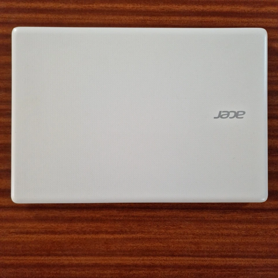 Acer Aspire One Cloudbook 14 , Intel Celeron,  Win 10, 32Gb EMMc, 2Gb RAM (E35)  - Image 4 of 4