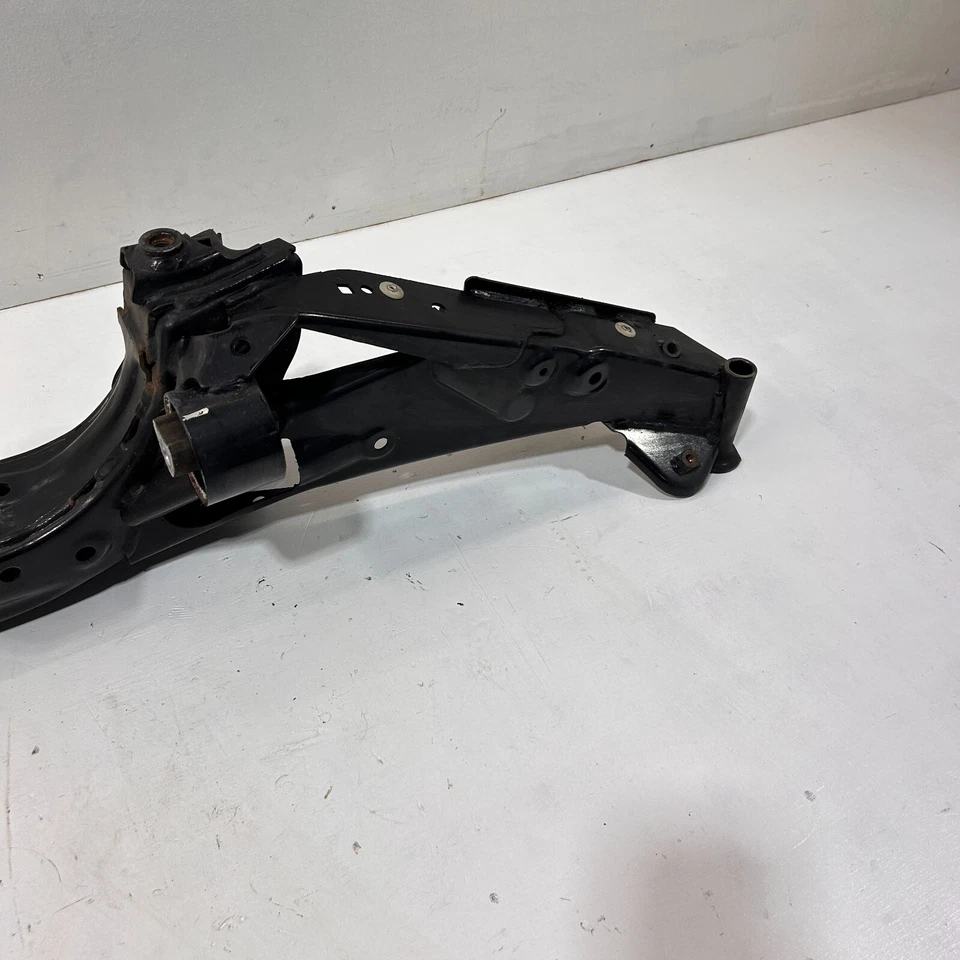 BMW X1 XDRIVE F48 2016-2022 eje trasero soporte subchasis suspensión OEM Foto 4 de 4