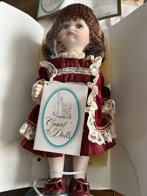 西洋人形　ドール　Patty　Court of Dolls s-l400.jpg