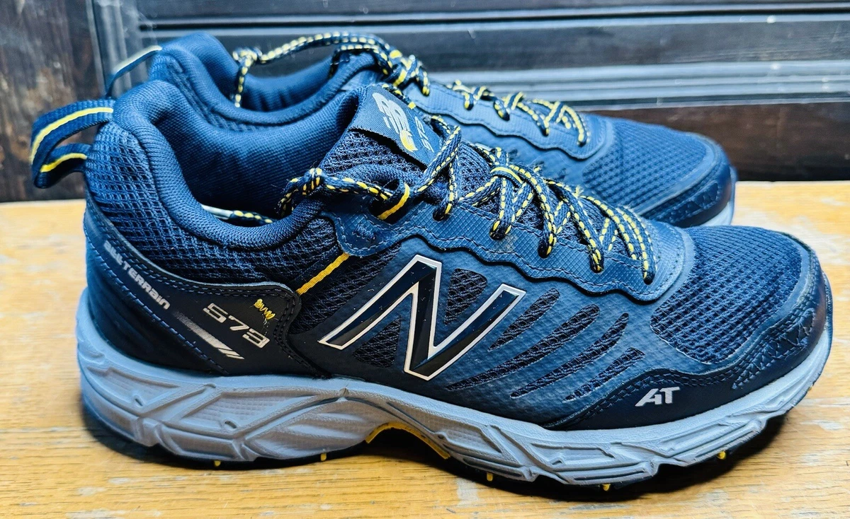 navy blue and gray new balance