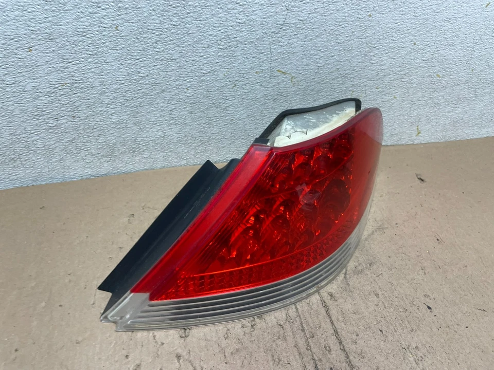 Luz trasera del pasajero derecho OEM Q4703 BMW SERIE 7 750LI 760LI 2006 2007 2008 Foto 3 de 4