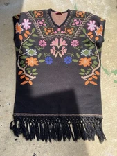 Vilagallo Women’s Poncho Sweater Poncho Knit Fringe S/M Floral Black Acrylic