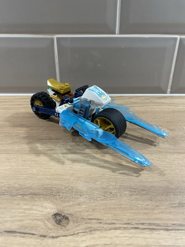 LEGO Ninjago 71816 Zane's Ice Motorcycle, photo 2 of 4