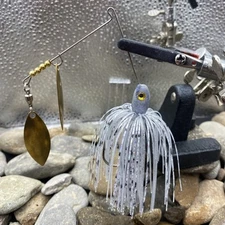 Hand Tied Spinnerbait-1/4oz Supershad  Dbl Willow Leaf  Blade, 3/0 Mustad Hook