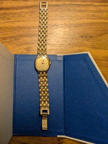 Vintage Tissot E 424 Swiss Gold Plated Women Wrist Watch - Picture 10 of 11