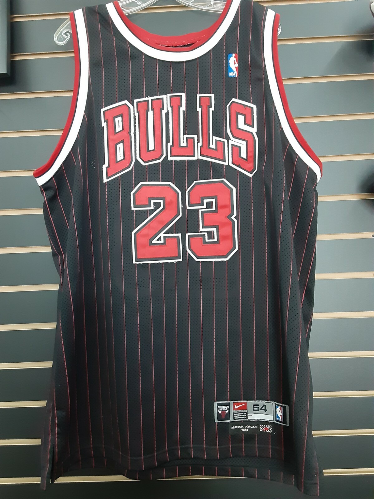 1984 CHICAGO BULLS JORDAN #23 NIKE FLIGHT 8403 SWINGMAN JERSEY (AWAY) XXL