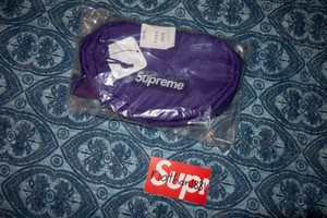 supreme shoulder bolsa purple