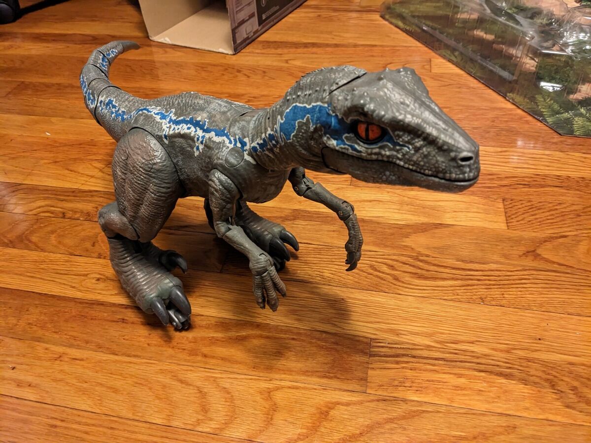  JURASSIC WORLD ALPHA TRAINING BLUE Dinosaur : Toys & Games