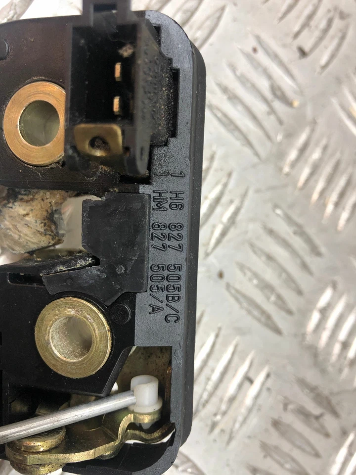 VOLKSWAGEN GOLF MK3 GL 5 PUERTAS HATCHBACK 1997 1781cc CERRADURA TAPA MECÁNICA Foto 4 de 4