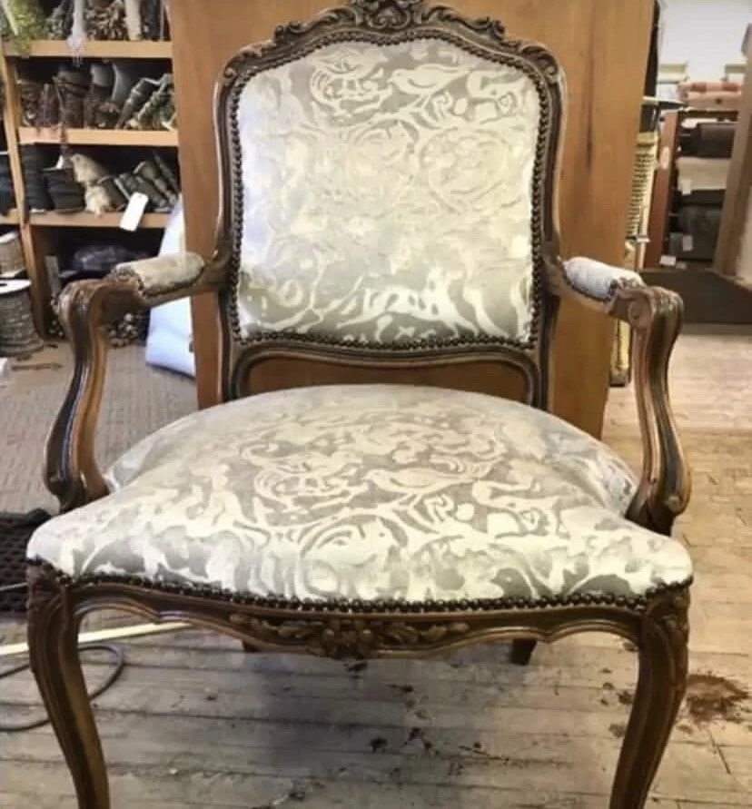 Clarence House, Platón de Italia Sherwood en beige Foto 3 de 4