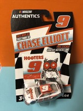Nascar Authentics 2022 Wave 3 Chase Elliott 9 Hooters CHEVY CAMARO Lionel 1:64