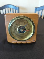 Vintage Airguide Wooden Barometer Chicago USA Mantle Shelf Decor