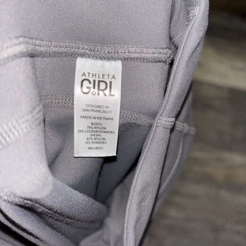 Athleta Girl Gray Capri Pants Size Large 12 Pockets Mesh - Picture 7 of 7