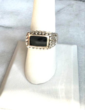 ORNATE 925 STERLING SILVER AND ONYX RING SIZE 7.75