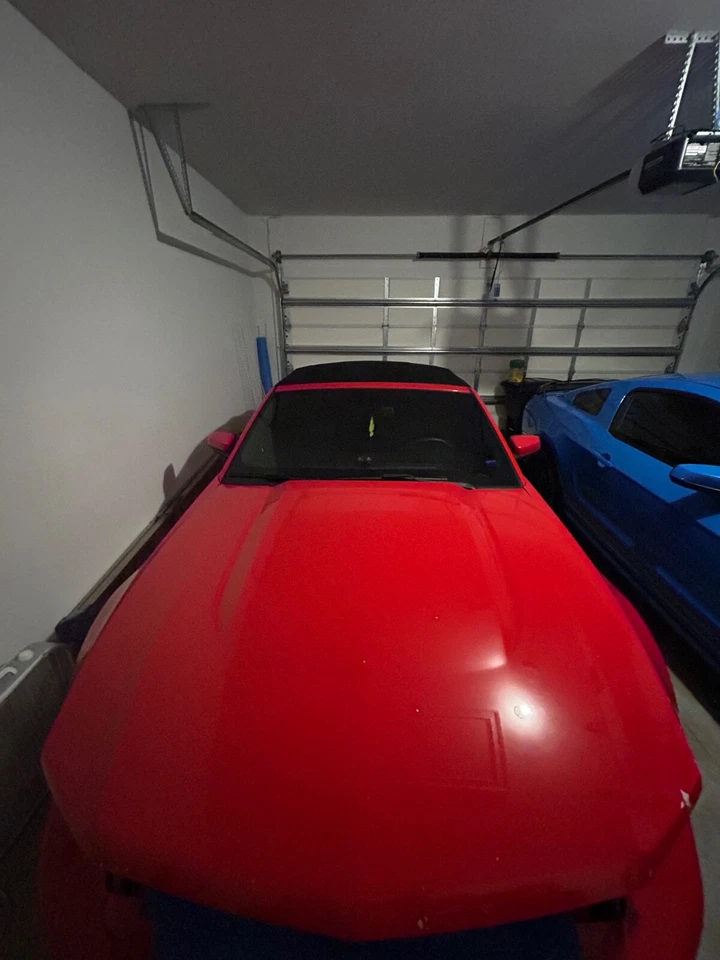 10-12 ford mustang hood race red (PQ color code) - Image 3 of 3