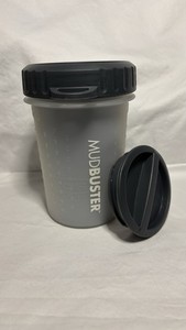 Dexas MudBuster Portable Dog Paw Cleaner w/lid for Medium Paws Travel Outdoors