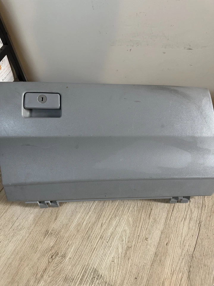 Toyota Camry 2007-2011 tablero guantera compartimento de almacenamiento OEM 55501-06030 Foto 3 de 4