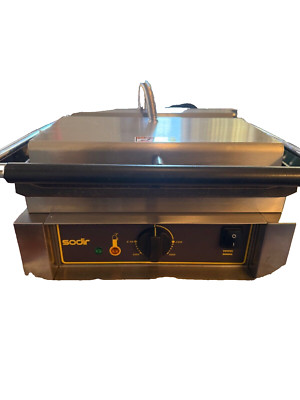 Equipex PANINI_GTB 16'' Single Commercial Panini Press w/ Cast Iron Grooved Pl...