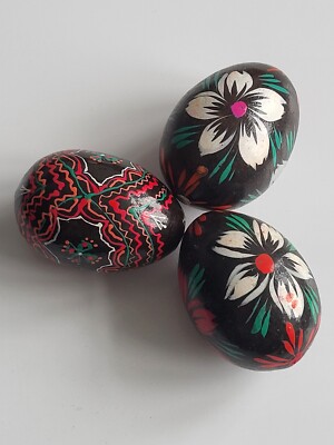 Vintage Wood Hand Painted Easter Eggs ,Lot 3 pcs  !!!