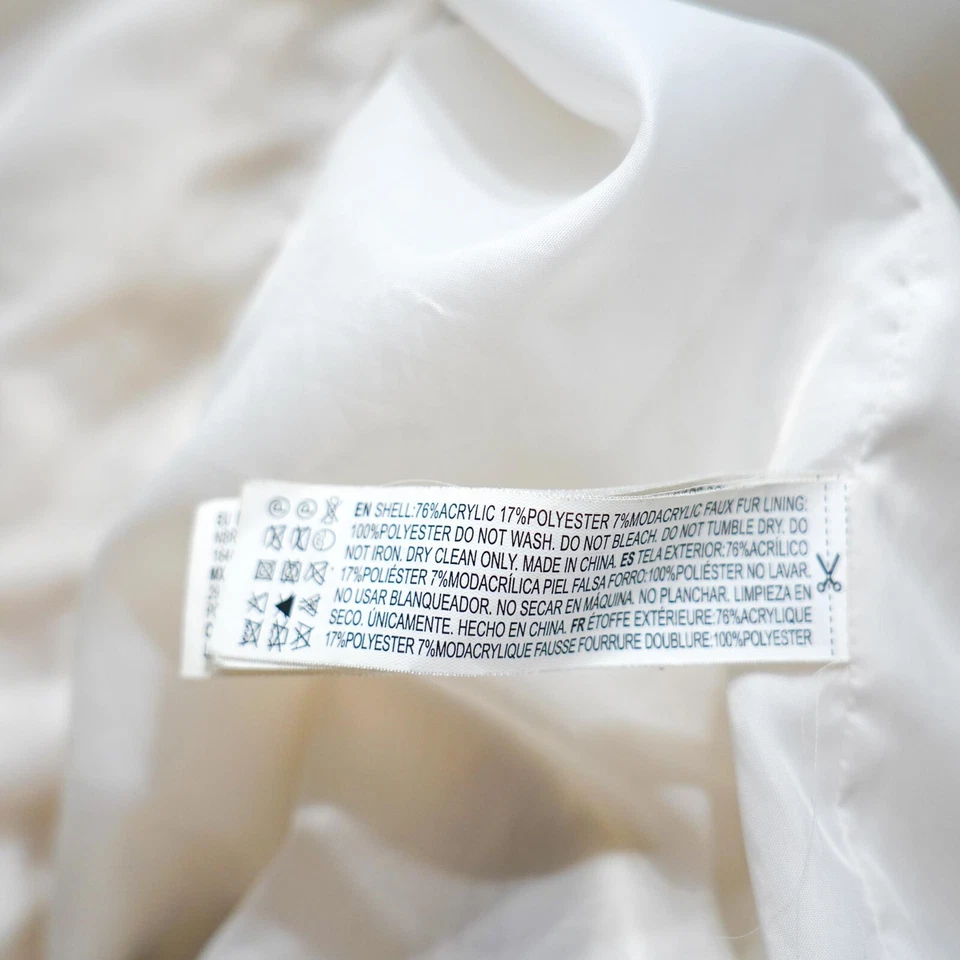 Forever 21 Cream Faux Fur Jacket M Hook Front Soft Plush Coat 27” Length Lined - Image 4 of 4