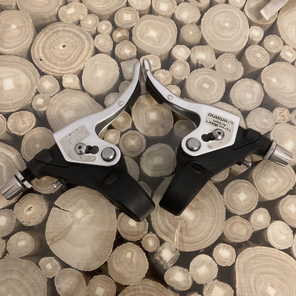 Vintage Shimano Brake Levers BL-M600 Servo Action V Brake 22.2 mm
