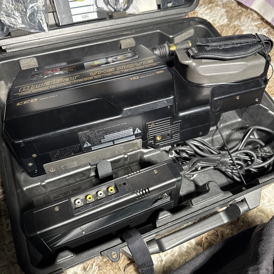 Vintage Rare Quasar VM-26AC VHS Camcorder - Tested And Works - Full Complete Kit - Image 4 of 4