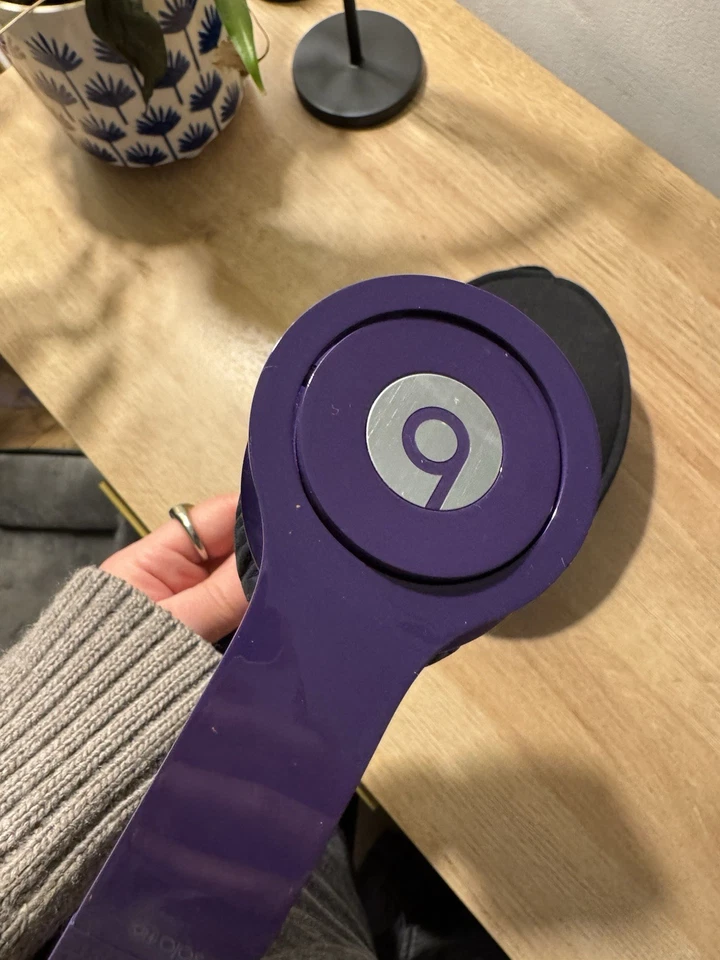 Purple Beats by Dr. Dre Beats With Case And Red Cable (Unbranded Cable), photo 4 of 5