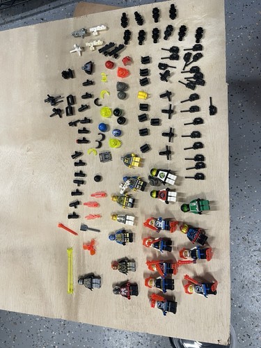 Lego Space Classic Minifigures M-tron Blacktron Spyrius ice Planet Accessories