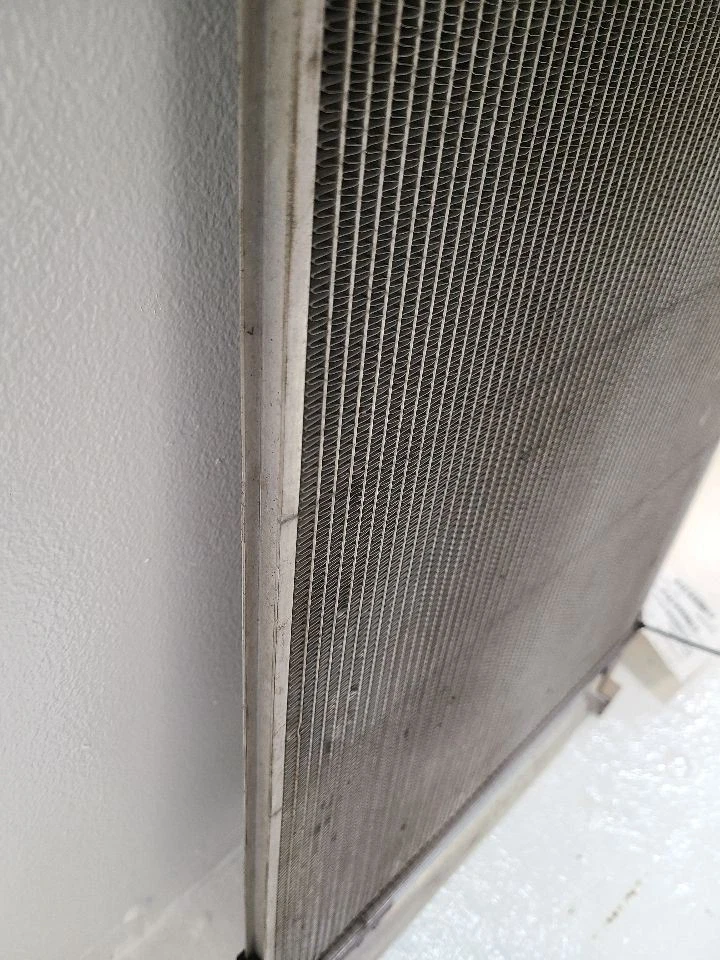 2013-2015 CADILLAC ATS AC Condenser Without Extra Cooling 22966150 - Image 3 of 4