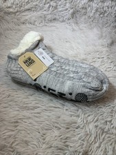 Muk Luks Short Cabin Socks L/XL  8.5-11 Gray Non Skid New NWT