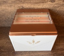 1958 VTG COOKINDEX Recipe File Copper Wheat Design Plastic Box w/Cards & Extras