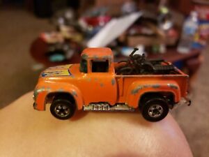 1973 hot wheels truck with motorcycles