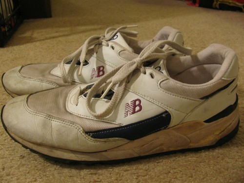 New Balance Womens Size 9 Narrow Width 