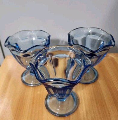 Set of 3 VTG 80's Blue Tulip Ice Cream Sundae Parfait 4''  Anchor Hocking