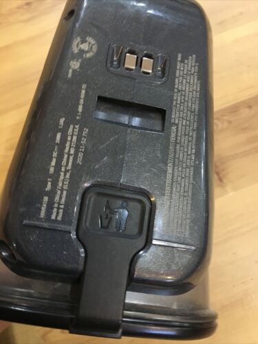 BLACK+DECKER Dusbuster Handheld Vacuum, Cordless, Gray (HHVK415B01) used working - Picture 8 of 12