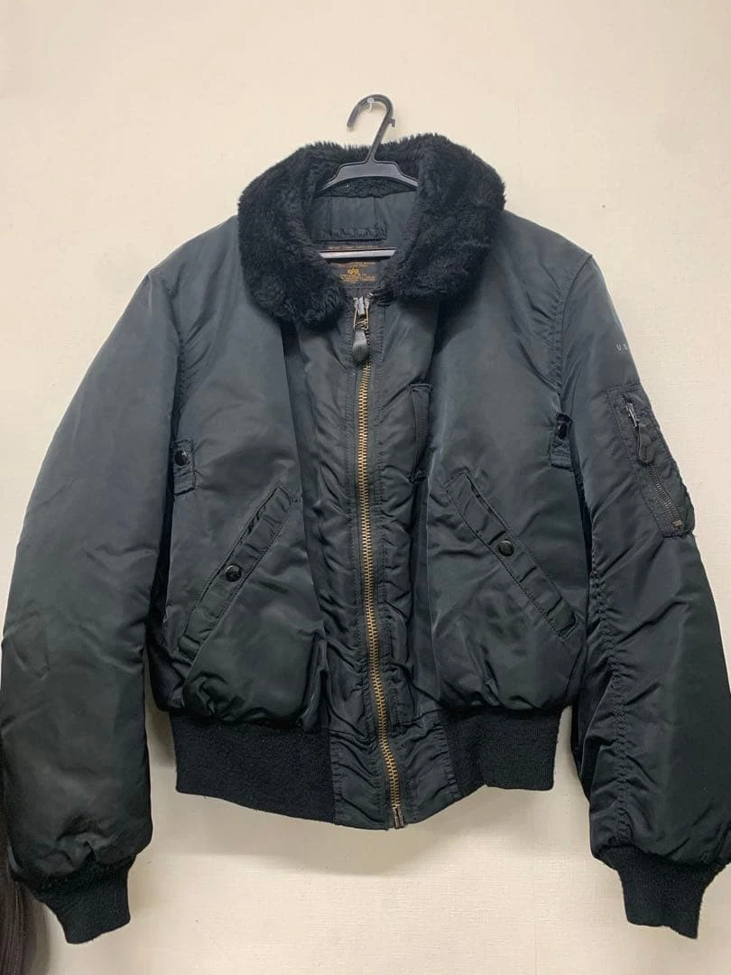 ジャケット・アウター 90s USA B-15 flight jacket black vintage The Vintage Nylon B-15 Jacket is available at US Wings!