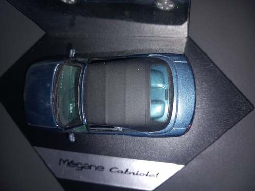 Renault Megane 1 Cabriolet Gris Bleu Foncé 1997 - Vitesse 1:43 - Imagen 6 de 9
