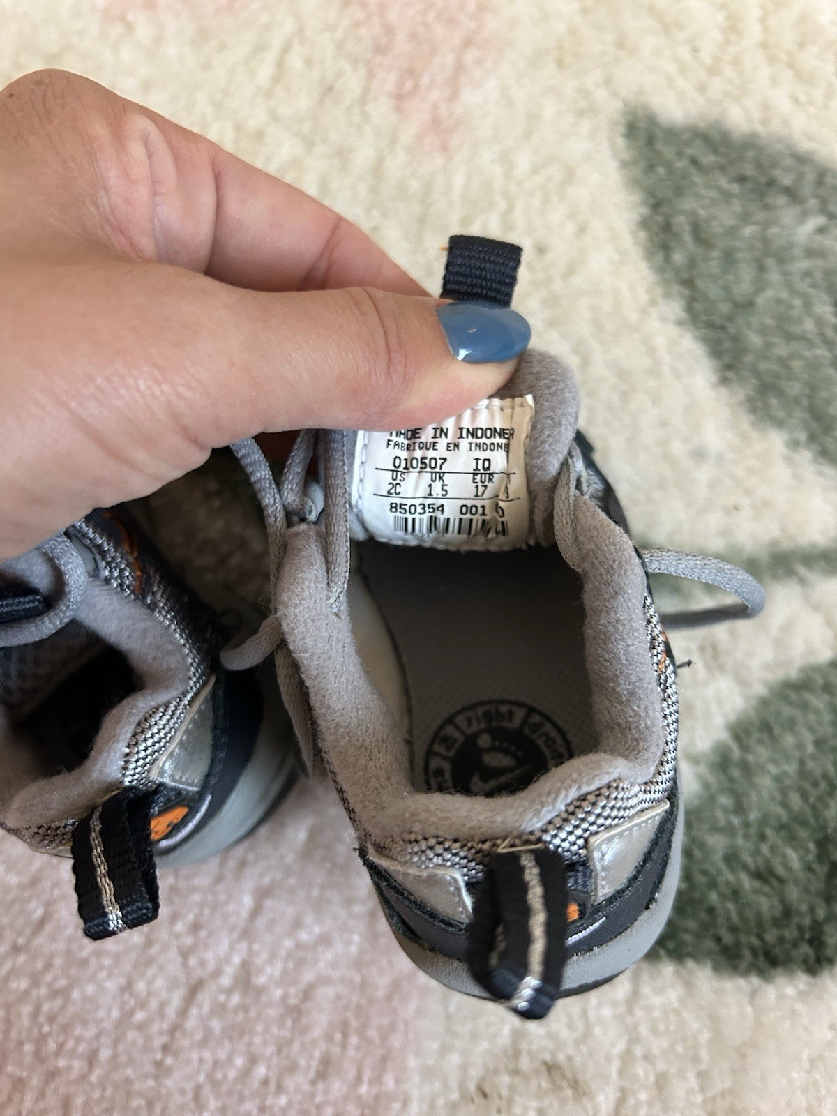 SAOLA Scarpe bambino Nike grigie e nere