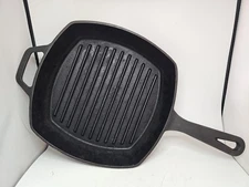 Smith Clark Ironworks 10.25" Square Pre-Seasoned Cast Iron Skillet Grill Pan