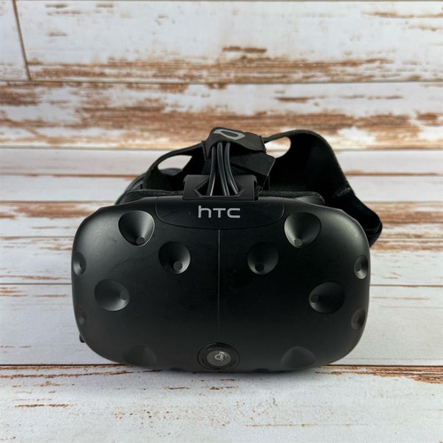HTC Vive Virtual Reality Headset Black with Cables USB 2.0 - Picture 1 of 7