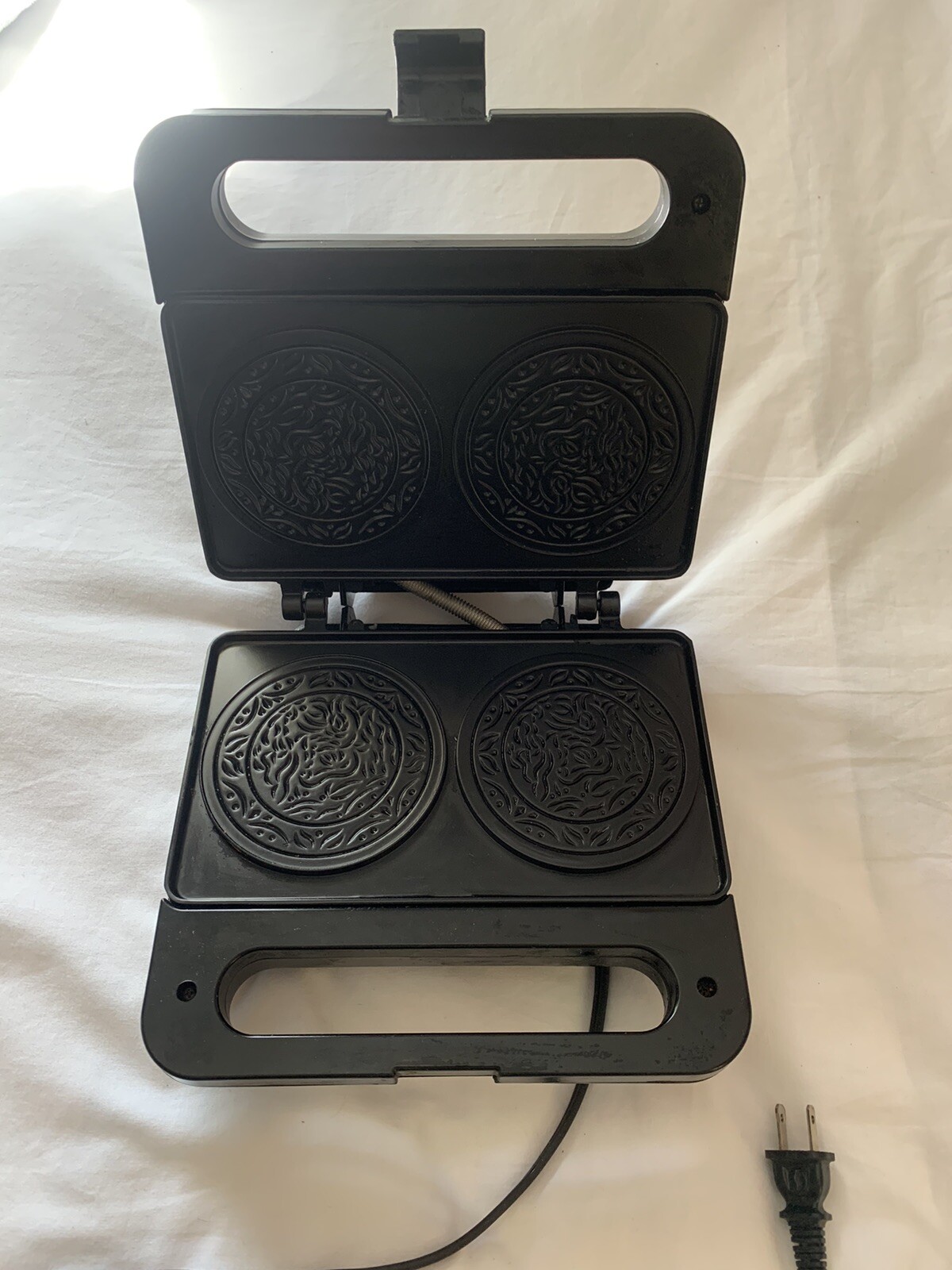 1995 Salton Pizzelle Master Automatic Maker Model WM-6 Electric Baker Waffle
