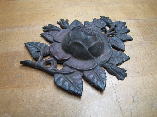 ROSE FLOWER LEAVES STEM Antique Brass Decorative Arts Figural Hardware Element - Picture 11 of 12
