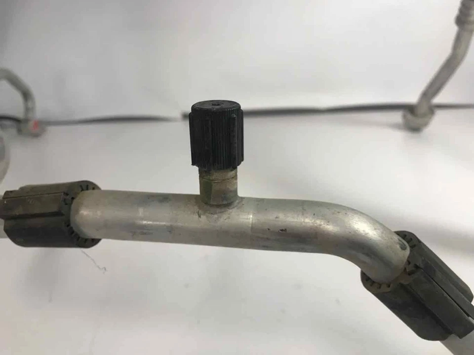 2014 Volkswagen Jetta, за исключением кондиционера, всасывающий шланг для хладагента, труба от оригинального производителя - Изображение 2 из 4