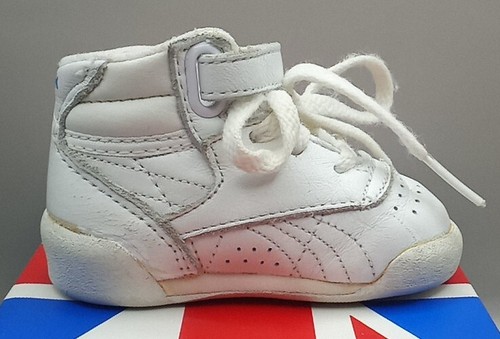 Authentic Vintage Reebok Athlete's Shoe Infant Fitness Hi-Top White Size 2 W/Box - Picture 5 of 16