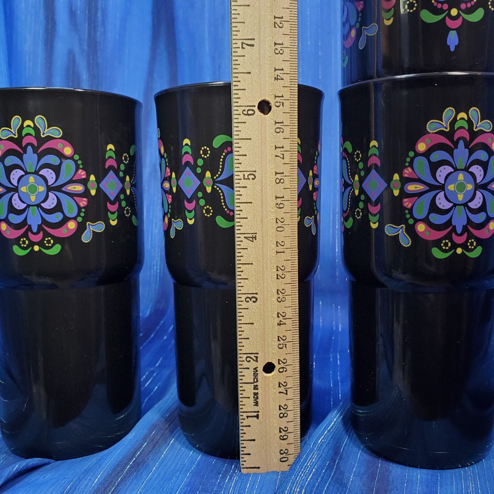 Tupperware 18 ounce TableTop Stacking Tumblers Set of 4 Black Kaliopi Pattern